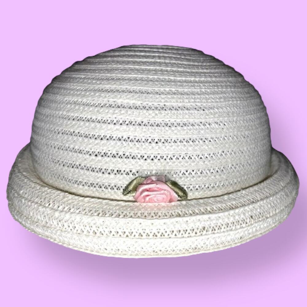 Vintage little girl straw hat EUC